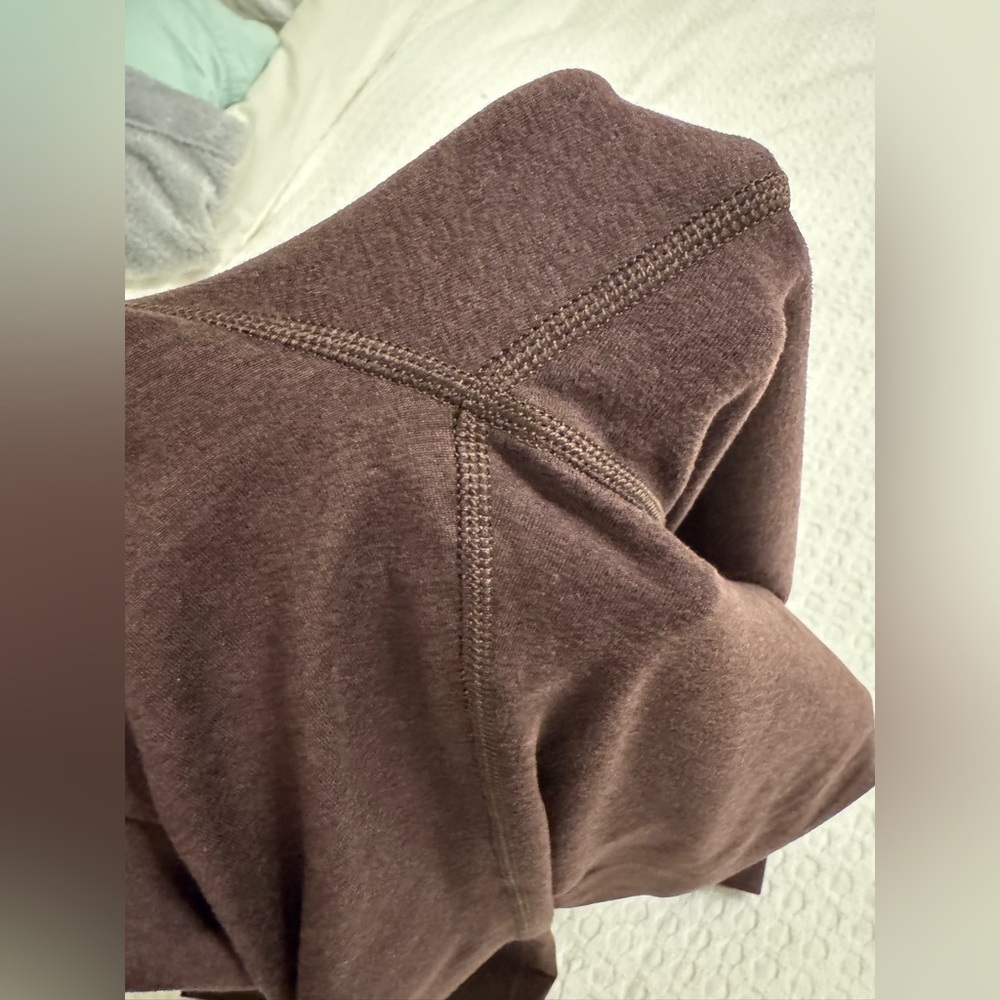 Vuori Women's Performance Joggers in Java Heather - image 7